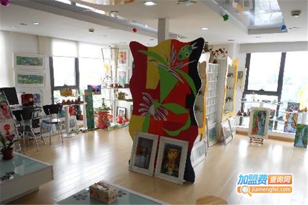 艺想天开美术加盟费