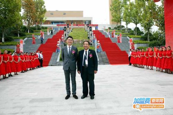 为明国际学校加盟门店