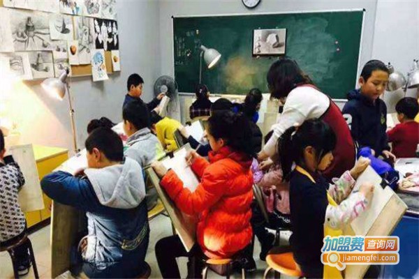 至诚美术加盟费