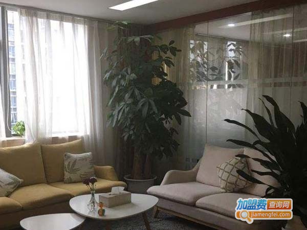 名媛美伴产后修复中心