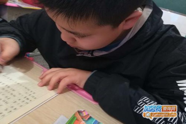 禾心作文加盟费