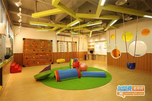 爱育早教中心加盟费