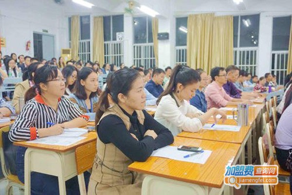 阳光学校加盟门店