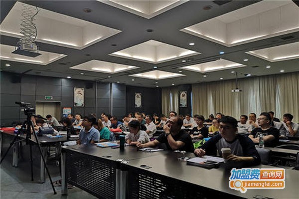 首选教育加盟门店