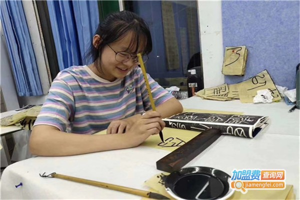 海石花写作加盟费