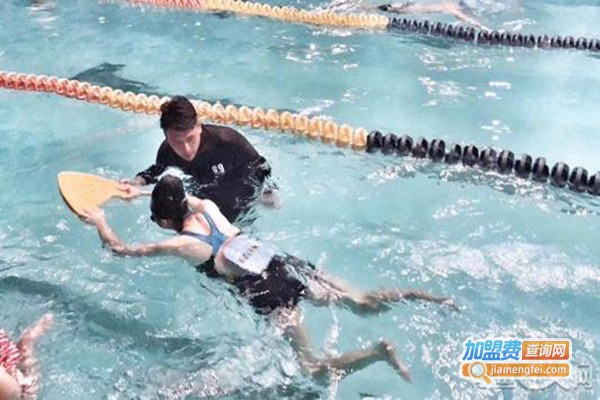 领先游泳培训加盟门店