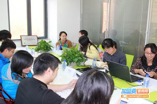 神州佳教加盟费