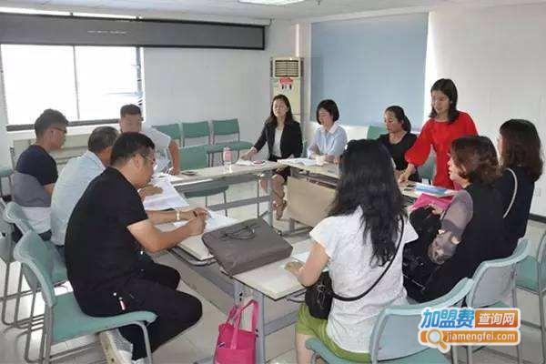 亿童幼教加盟费