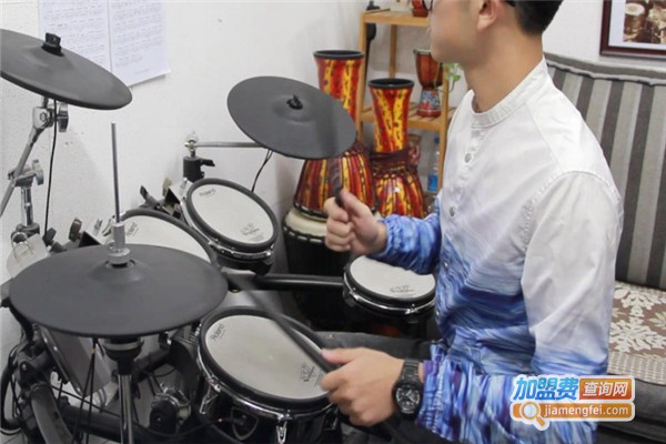 摩尔教育加盟费