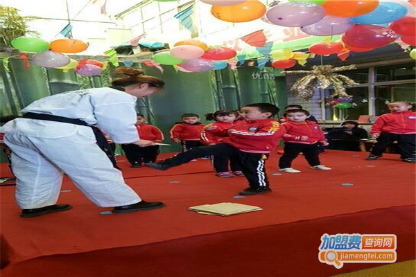 天使艺术幼儿园加盟费