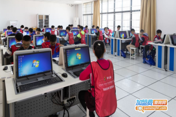 核桃星球编程加盟费