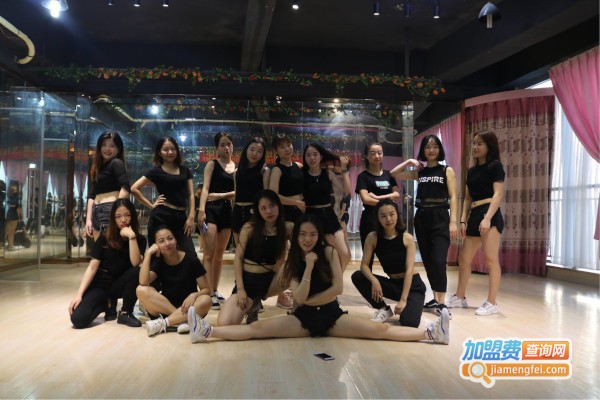 华翎舞蹈加盟费