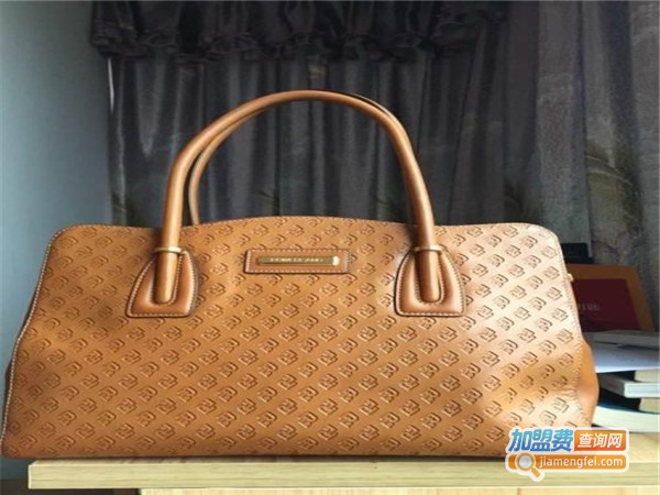 保兰德女包加盟门店