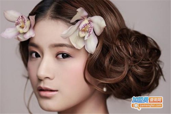 彩妆盘头