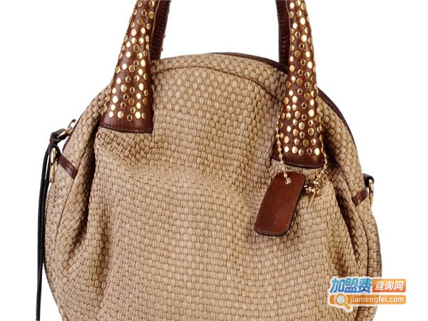 卡莱斯曼女包加盟门店