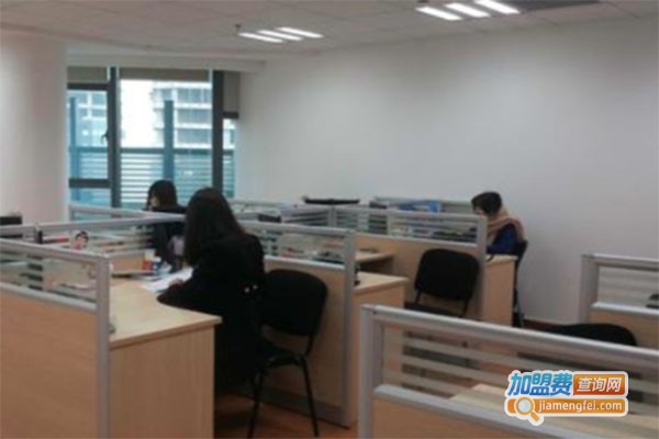 左智右慧教育加盟费