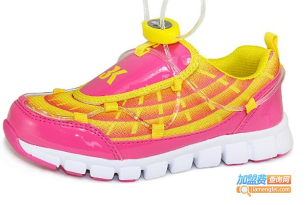 比步童鞋加盟费