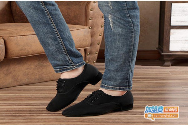 伊美牛仔裤加盟门店