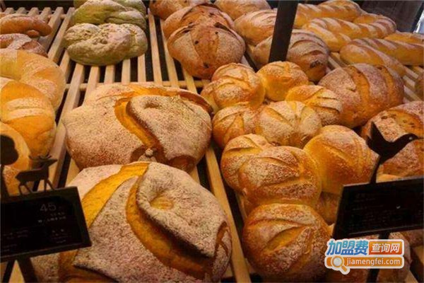 牛杯小食烘焙加盟费