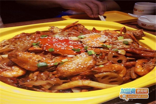 八爪君肉蟹煲加盟费