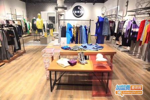 红吻服饰加盟门店