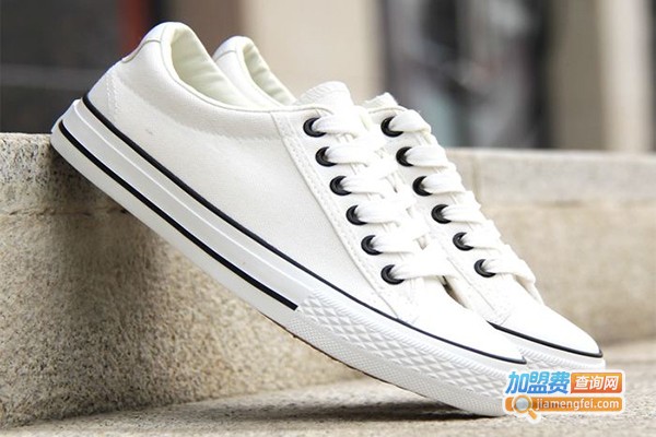 英国AAA男女鞋加盟费