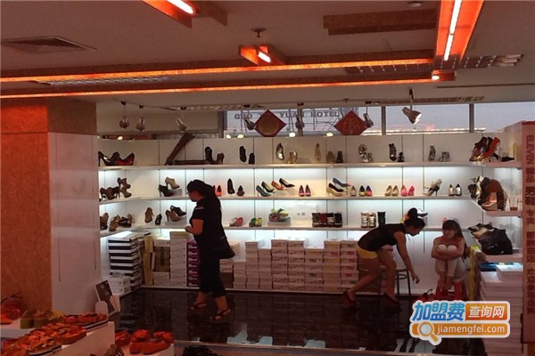 朋克丹尼鞋加盟费