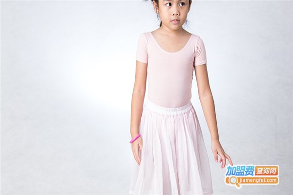 丹妮贝克童装加盟费