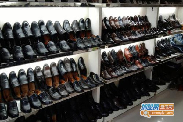 菲尼斯皮鞋加盟