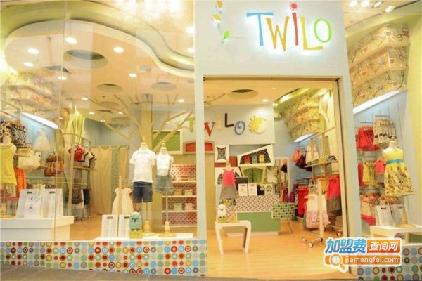 多彩童装加盟费