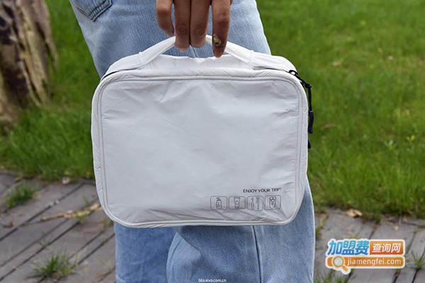 汉荣箱包加盟门店