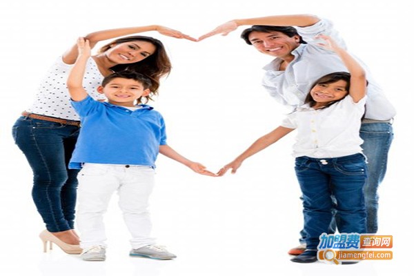 魅力呐喊亲情运动服装加盟门店