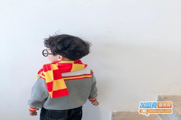 查迷孩童装加盟门店