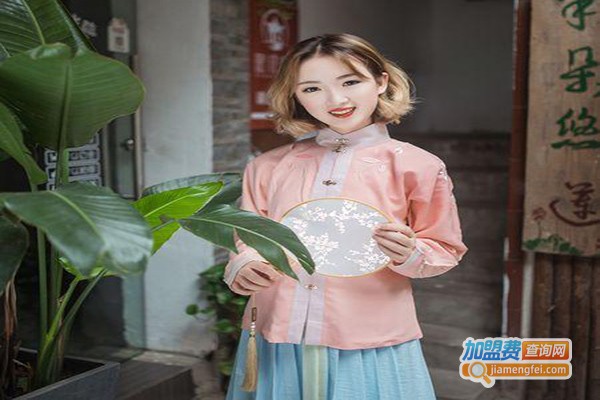 泊宜思女装加盟门店