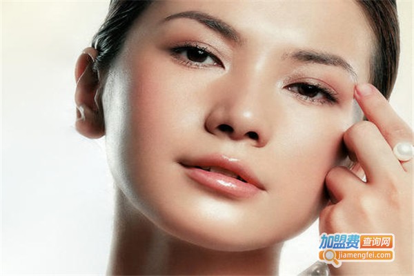 全家美化妆品加盟费