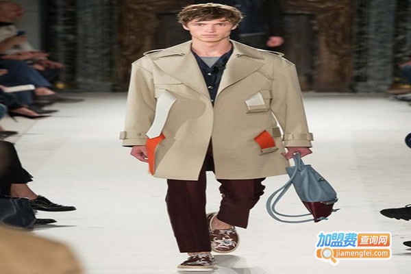 意大利华伦天奴男装加盟门店