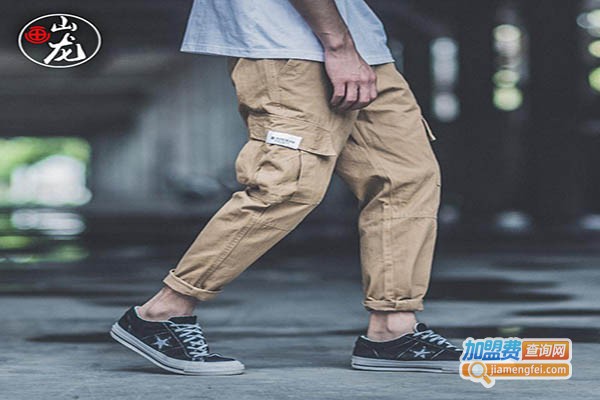 r100青少年装加盟门店