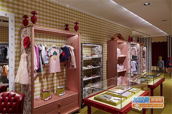 多彩童装加盟费