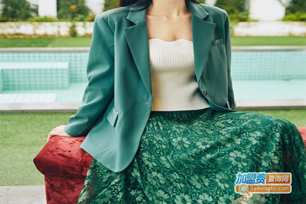 依圣丝女装加盟费