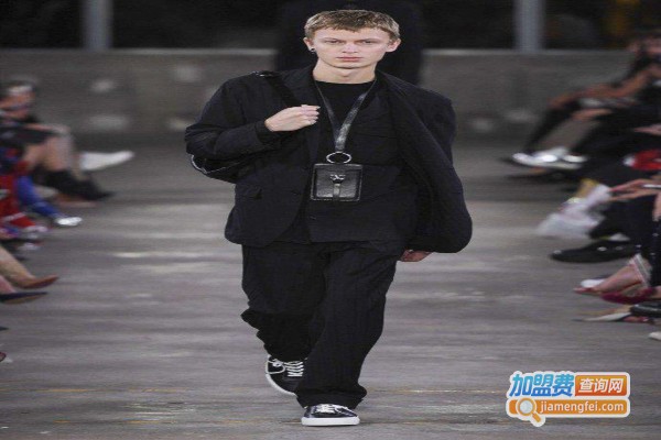 比威天奴女装加盟费