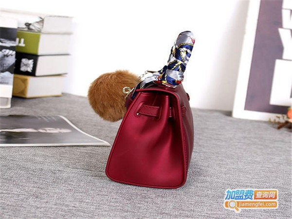 柏佳莉包加盟费