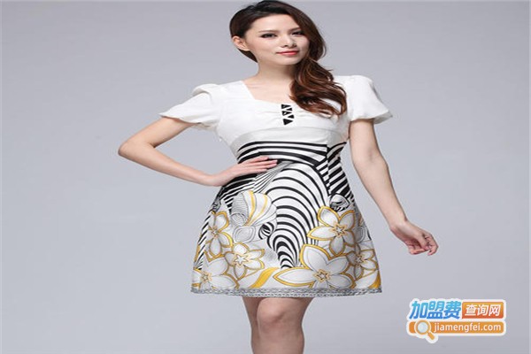 ZIMMUR女装加盟费