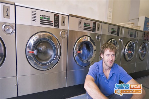 戴威斯干洗加盟费