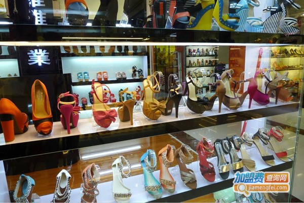 俏狐鞋业加盟