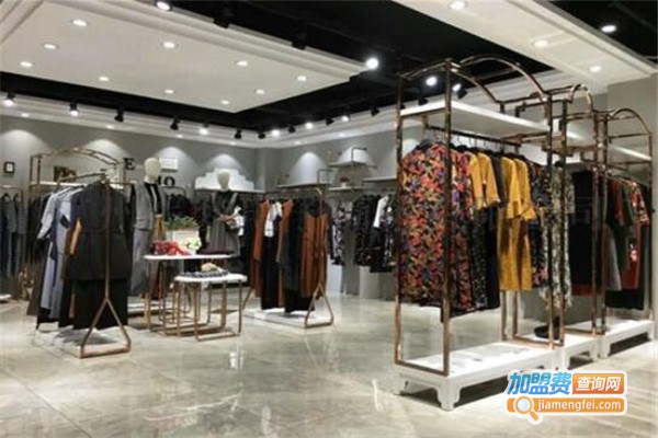 亿彩一百品牌女装加盟费