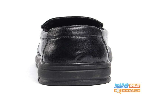 富贵家族休闲鞋加盟费