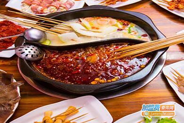 开往春天的回转火锅加盟费