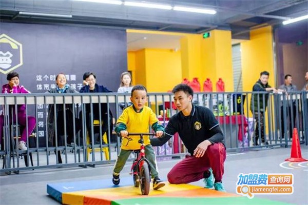 黑猩猩儿童运动馆加盟费