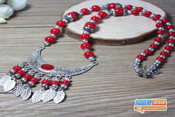 七彩饰界时尚饰品