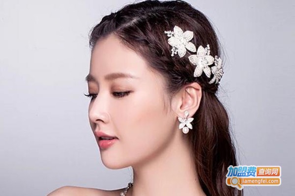 西利亚时尚发饰加盟门店